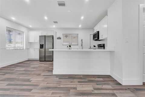 23Rd, FORT LAUDERDALE, FL 33311