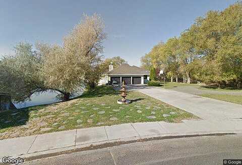 Sandalwood, MOSES LAKE, WA 98837