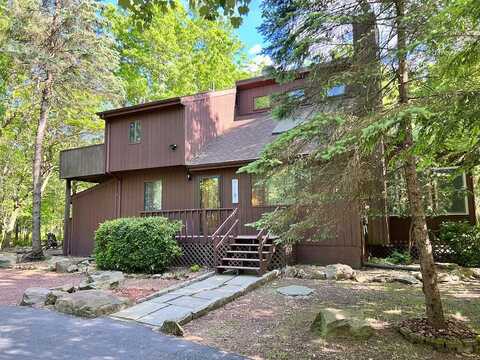 Arbor, LONG POND, PA 18334