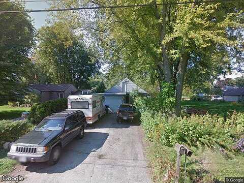Cozy, OSHKOSH, WI 54901
