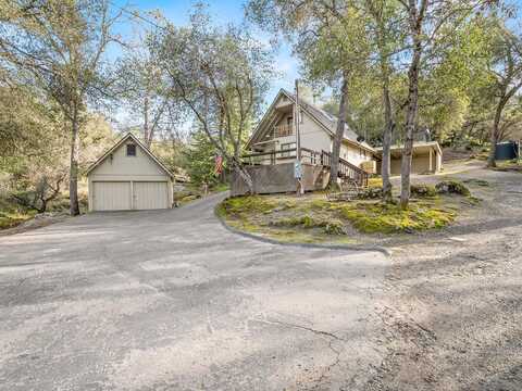 Greenacre, OAKHURST, CA 93644