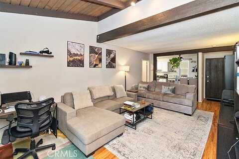 Macarthur, SANTA ANA, CA 92707