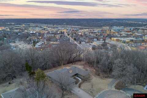 Coy, MANKATO, MN 56001