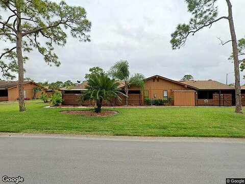 Foxlake, NORTH FORT MYERS, FL 33917