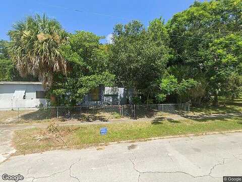 8Th, FORT PIERCE, FL 34950
