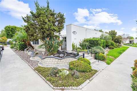 Via Puerta, LAGUNA WOODS, CA 92637
