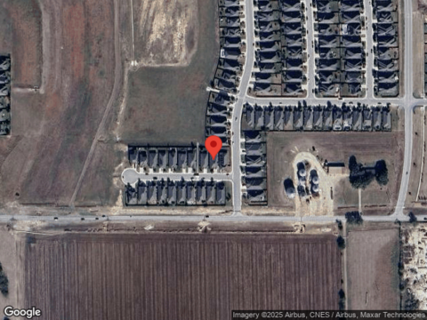Glen, SEGUIN, TX 78155