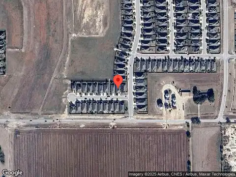 Glen, SEGUIN, TX 78155