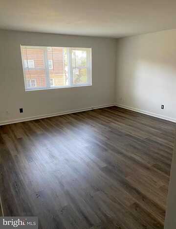Greenwood, FALLS CHURCH, VA 22044