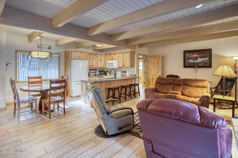 Resort, PINETOP, AZ 85935