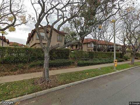 Milkwood, RANCHO SANTA MARGARITA, CA 92688