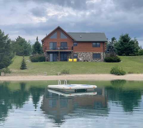 Clear Water, NEW LISBON, WI 53950