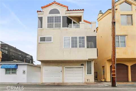 Bayview Dr #B, Huntington Beach, CA 92649