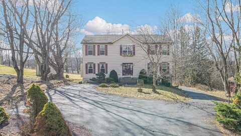 Boulder Road, Lake Ariel, PA 18436