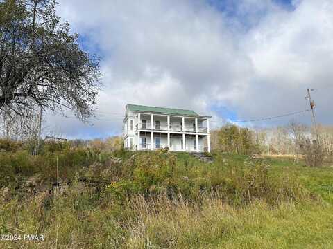 Hancock Highway, Equinunk, PA 18417