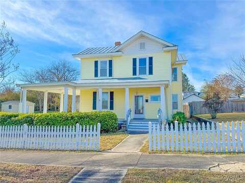 E Maryland Avenue, Crewe, VA 23930
