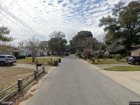 Forest Pines Dr, Pensacola, FL 32526