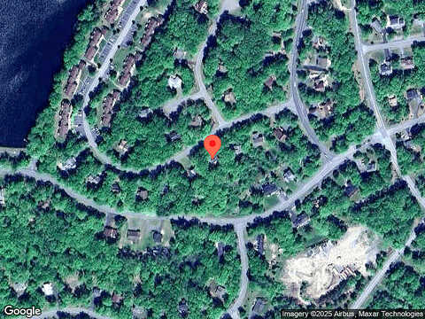 Windermere Drive, Bushkill, PA 18324
