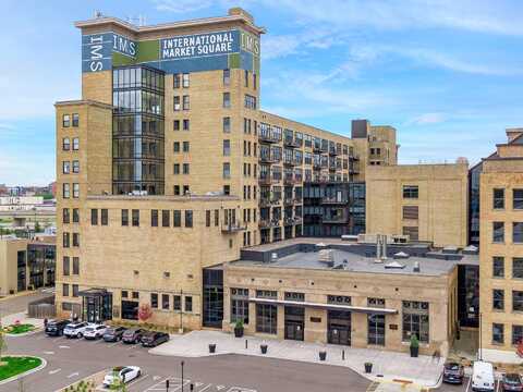 Market Street, Minneapolis, MN 55405