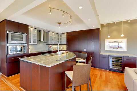 6Th Street, Saint Paul, MN 55101