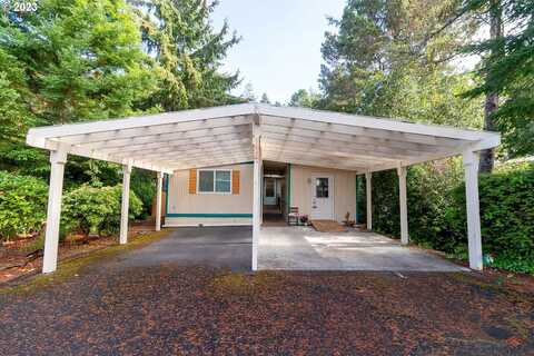 Rhododendron Dr, Florence, OR 97439