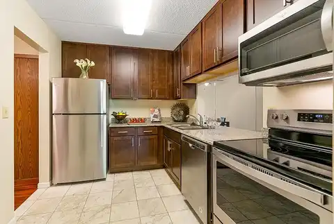 Cedar Lake Road, Minnetonka, MN 55305