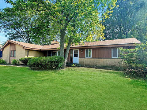 Donges, MILWAUKEE, WI 53223