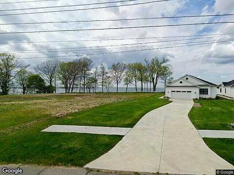 Lakeside Drive, Erie, PA 16511