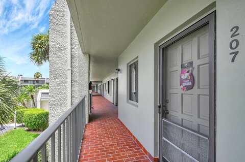 Tivoli Court, Lake Worth, FL 33467