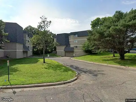 Heritage Hills Drive, Bloomington, MN 55437