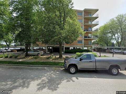N Lake Road, Oconomowoc, WI 53066