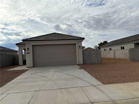 E Farm Crest Avenue, Kingman, AZ 86409