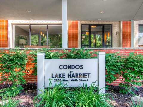 W 44Th Street, Minneapolis, MN 55410