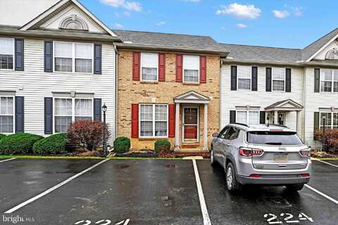 Wheatfield Way #71D, YORK, PA 17403