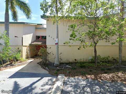 Robinhood St #C1-409, Sarasota, FL 34231
