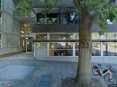 Sw 18Th Ave, Portland, OR 97205