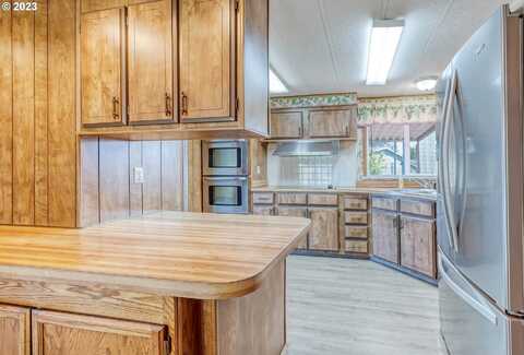 N Terry St, Eugene, OR 97402
