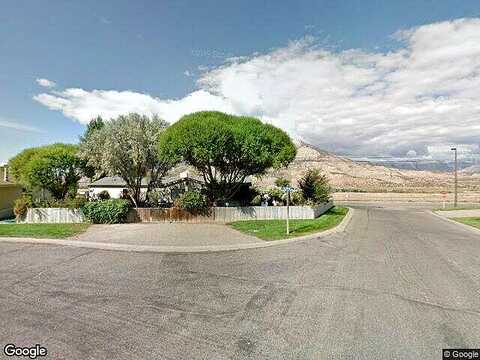 Silverton Court, Parachute, CO 81635