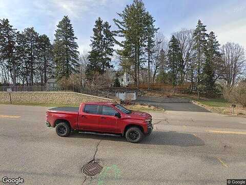 Buffington Lane, Shorewood, MN 55331