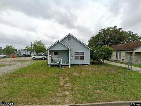 E Avenue F, Robstown, TX 78380