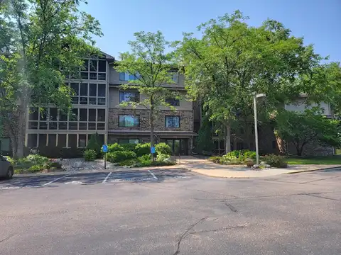 W 98Th Street, Bloomington, MN 55431