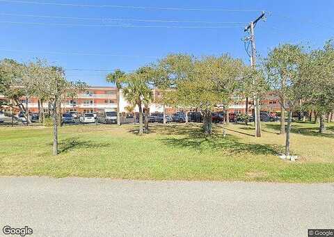 S Beach St #205, Daytona Beach, FL 32114