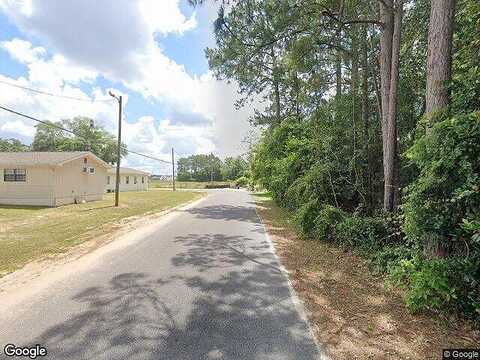 Long St, Milton, FL 32570