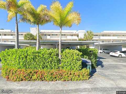 Broad Ave S #H440, Naples, FL 34102