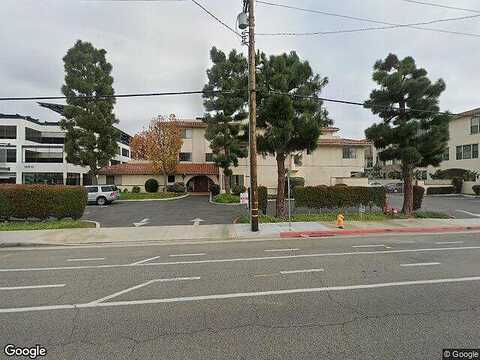 Delaware St #214, Huntington Beach, CA 92648