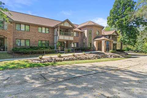 N Green Bay Avenue, Glendale, WI 53209