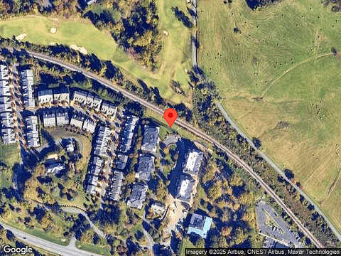 White Gables Ln # 204, Charlottesville, VA 22903