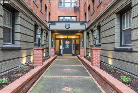 Nw Irving Street, Portland, OR 97210