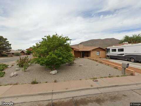 Los Robles, ALAMOGORDO, NM 88310