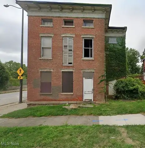 Fenwick, CLEVELAND, OH 44113